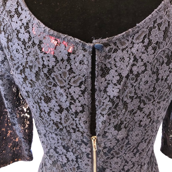 Betsey Johnson Womens Lace Scoop Neck Mini Dress Navy Blue size 6 3/4 Sleeves - Picture 6 of 6